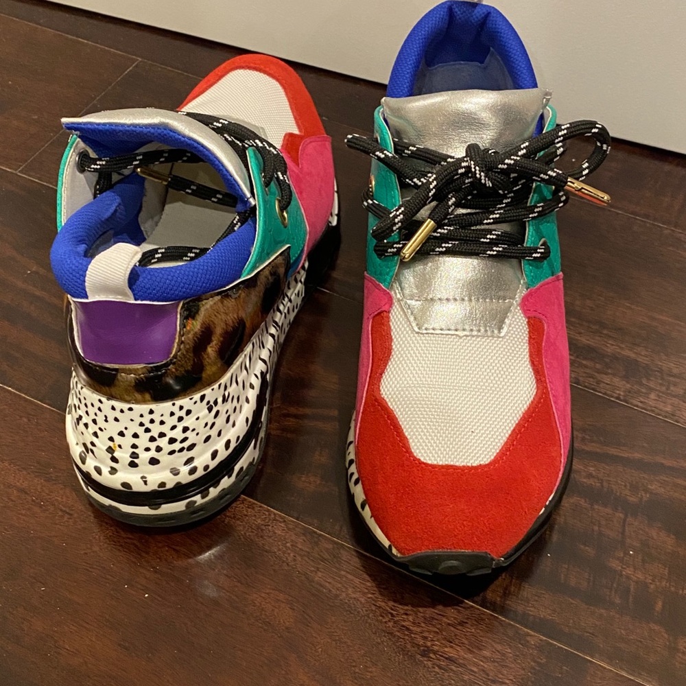Steve Madden Cliff multicolor sneaker. Size 7 1/2